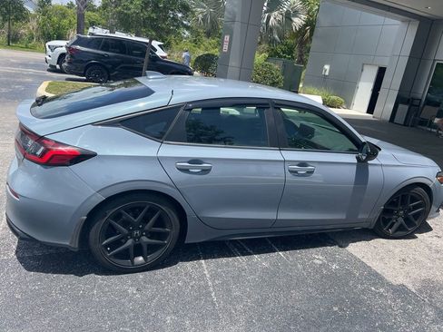 Used 2022 Honda Civic Sport image 3