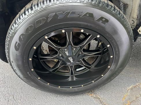 Used 2019 Toyota 4Runner SR5 Premium AWD/4WD image 10