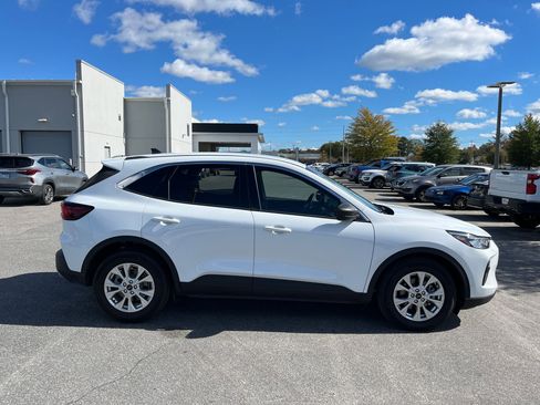 Used 2023 Ford Escape Active image 10