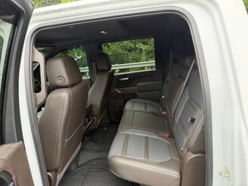 Used 2020 GMC Sierra 3500 Denali w/ Denali Ultimate Package AWD/4WD image 14
