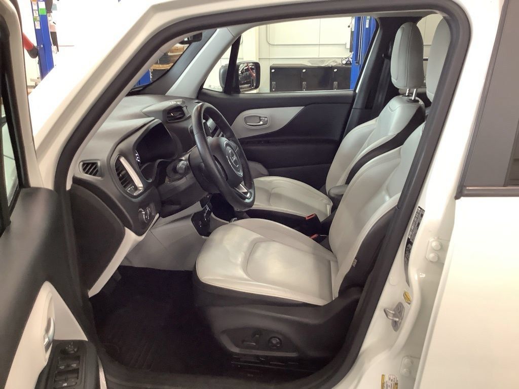 Used 2021 Jeep Renegade Limited AWD/4WD image 12