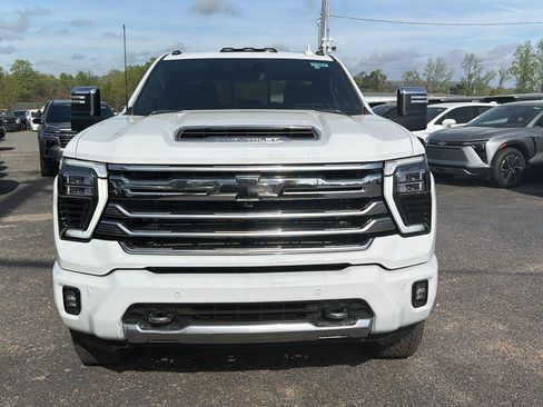 New 2026 Chevrolet Silverado 2500 High Country w/ High Country Premium Package AWD/4WD image 2