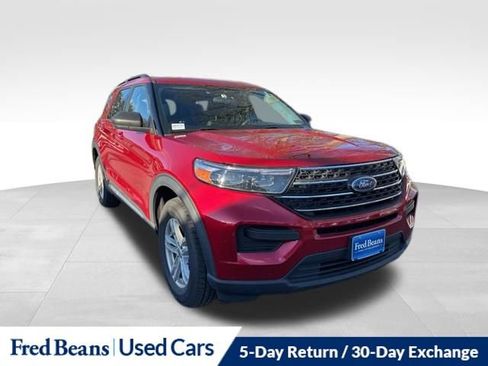 Certified 2022 Ford Explorer XLT w/ Class IV Trailer Tow Package image 1
