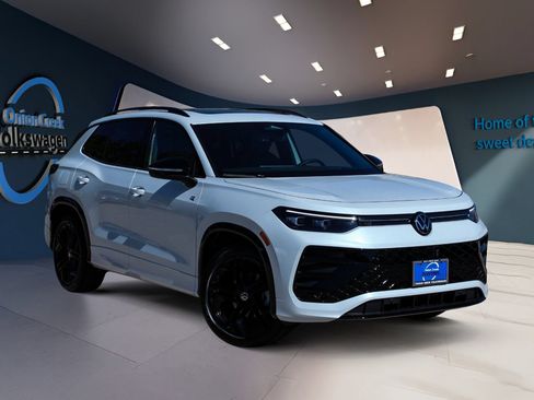 New 2026 Volkswagen Tiguan SE R-Line FWD image 1