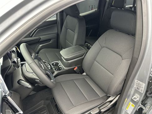 New 2025 GMC Canyon Elevation w/ Convenience Package image 13