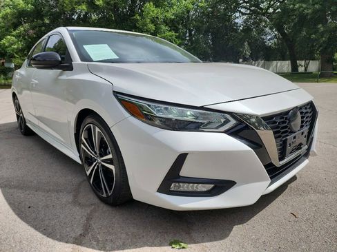 Used 2021 Nissan Sentra SR FWD image 1