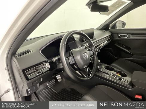 Used 2024 Honda Civic Sport image 31