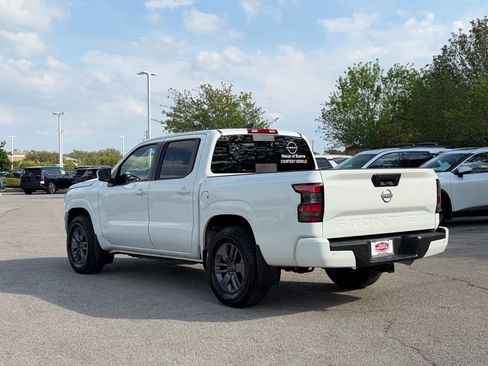 Used 2025 Nissan Frontier SV w/ SV Convenience Package image 6