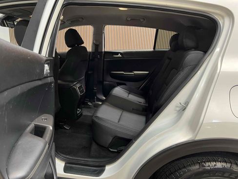 Used 2020 Kia Sportage LX FWD image 5
