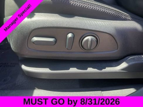 Used 2023 GMC Terrain Denali AWD/4WD image 16