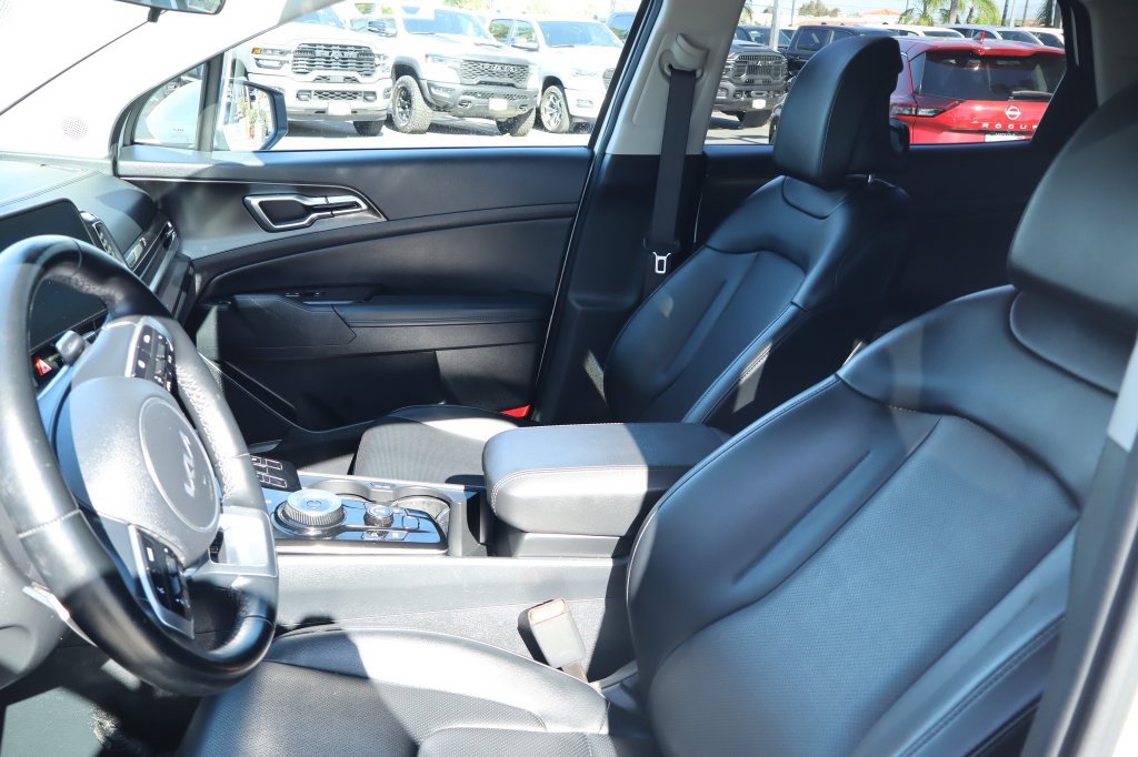 Used 2024 Kia Sportage EX AWD/4WD image 19