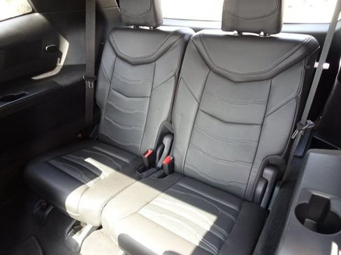Used 2022 Cadillac XT6 Sport w/ Platinum Package AWD/4WD image 18
