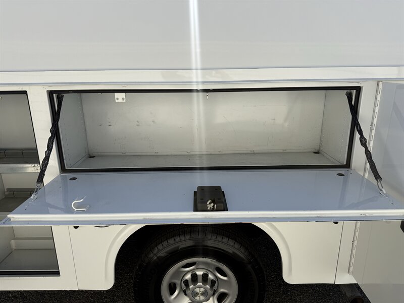 Used 2021 Chevrolet Express 3500 w/ Power Convenience Package RWD image 45