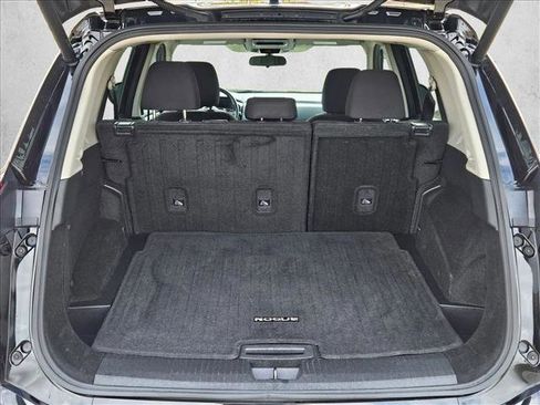 Used 2024 Nissan Rogue SV image 18