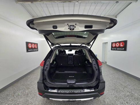 Used 2017 Nissan Rogue SL w/ SL Premium Package FWD image 17