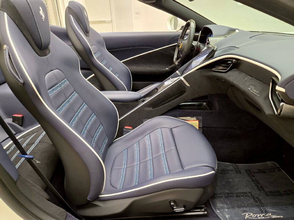 Used 2024 Ferrari Roma Spider RWD image 24