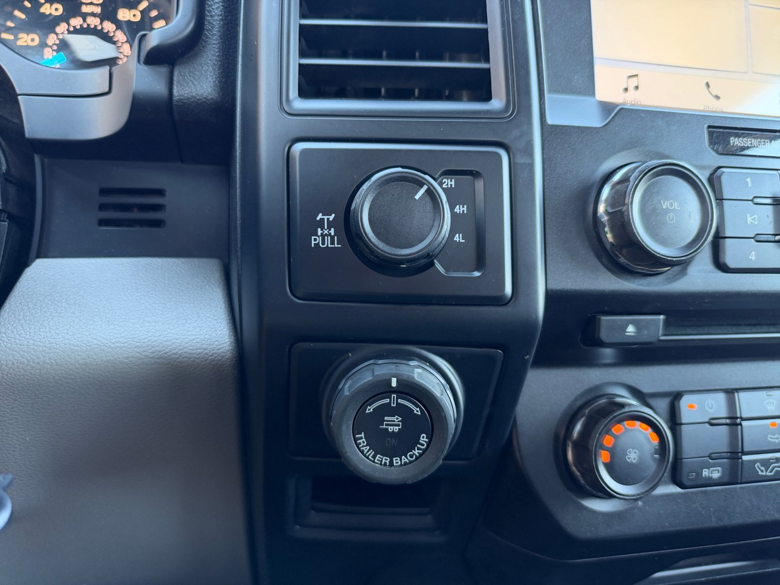 Used 2018 Ford F150 XL w/ Equipment Group 101A Mid AWD/4WD image 22