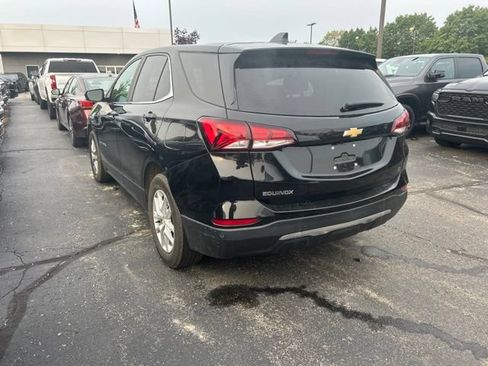 Used 2022 Chevrolet Equinox LT FWD image 2