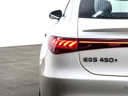 Used 2022 Mercedes-Benz EQS 450+ Sedan image 15