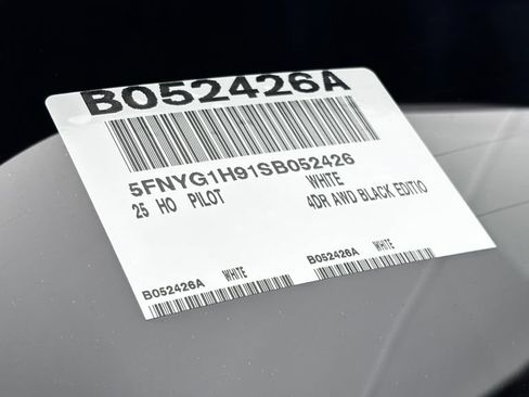 Used 2025 Honda Pilot Black Edition image 53