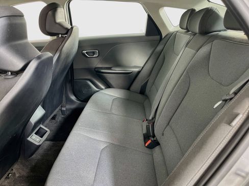 Used 2025 Kia K4 FWD image 31