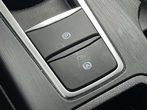 Used 2025 Ford Escape ST-Line w/ Tech Pack #1 image 11