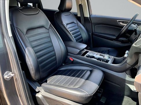 Used 2023 Ford Edge SEL AWD/4WD image 4