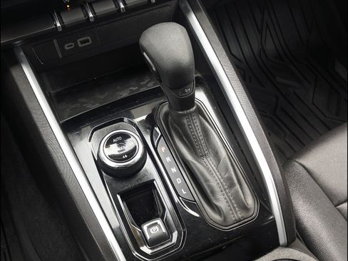 Used 2024 Chevrolet Colorado Trail Boss w/ Advanced Trailering Package image 31