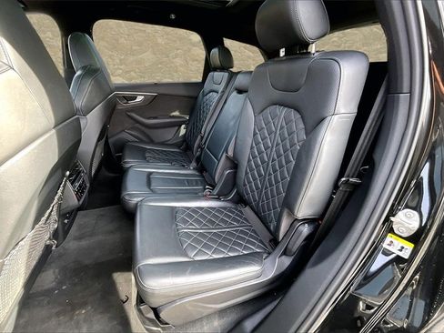 Used 2022 Audi SQ7 Premium Plus w/ SQ7 Executive Package image 24