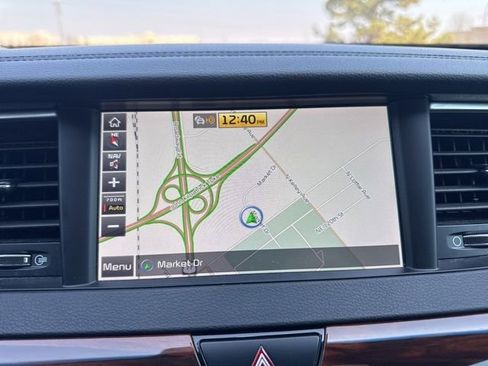 Used 2019 Kia Cadenza Technology image 11