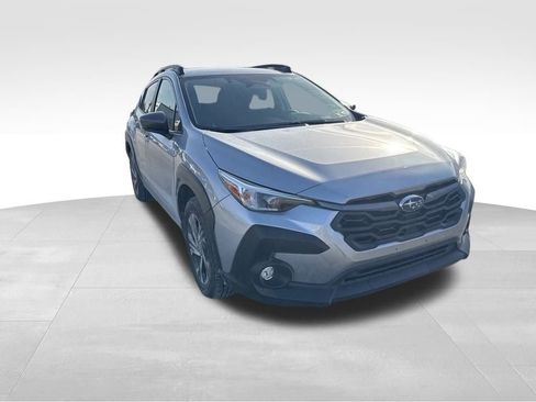 Used 2024 Subaru Crosstrek 2.0i Premium image 2