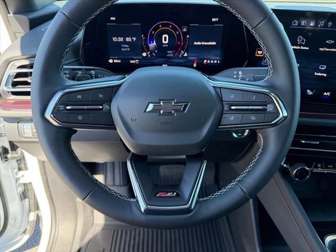 New 2026 Chevrolet Traverse Z71 w/ Driver Confidence Package AWD/4WD image 10