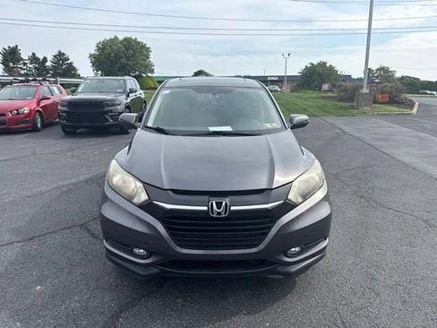 Used 2016 Honda HR-V EX image 2