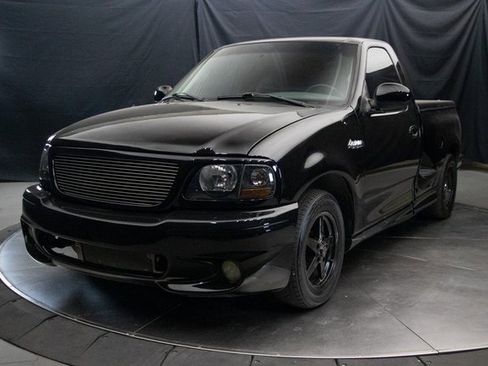 Used 2002 Ford F150 Lightning image 6