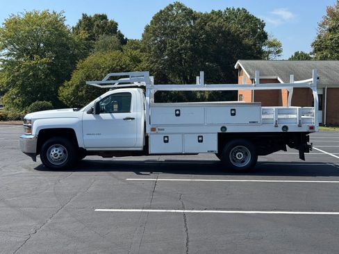 Used 2016 Chevrolet Silverado 3500 W/T image 2