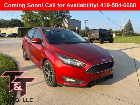 Used 2018 Ford Focus SEL FWD image 1