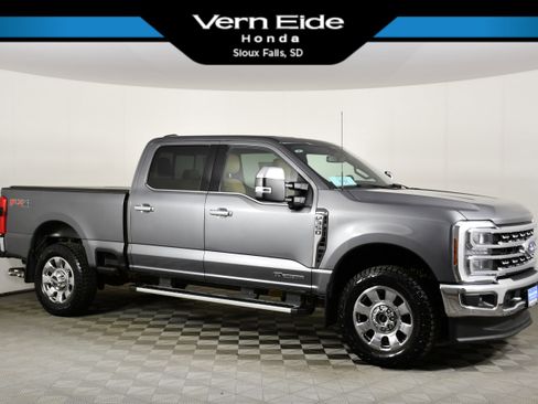 Used 2024 Ford F350 Lariat w/ Chrome Package AWD/4WD image 1