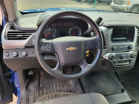 Used 2017 Chevrolet Tahoe 4WD w/ Remote Keyless Entry Package image 4