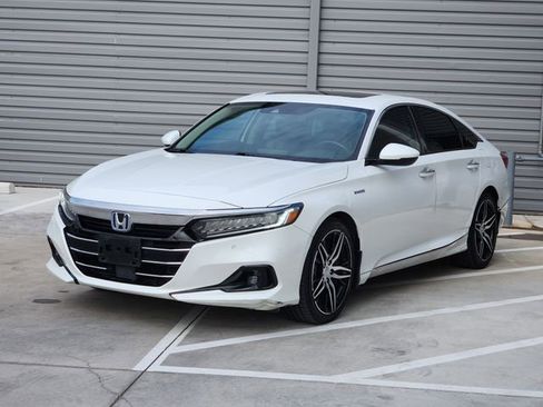 Used 2021 Honda Accord Touring image 4