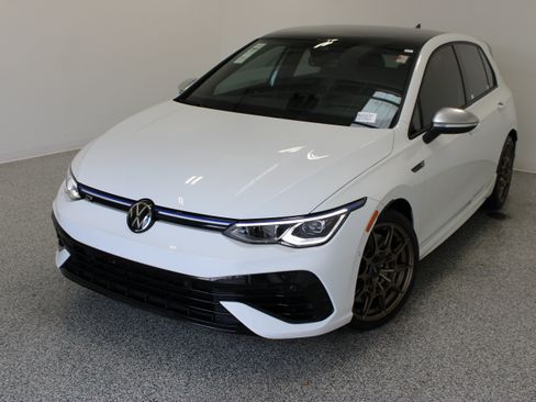 Used 2024 Volkswagen Golf R AWD/4WD image 2