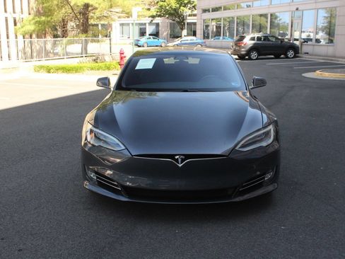 Used 2021 Tesla Model S Performance AWD/4WD image 3