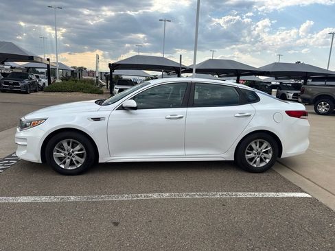 Used 2018 Kia Optima LX FWD image 16