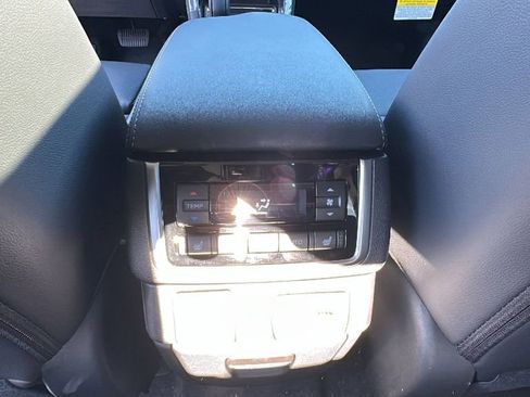 New 2026 Subaru Ascent Limited AWD/4WD image 25