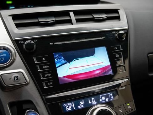 Used 2016 Toyota Prius V Two FWD image 2