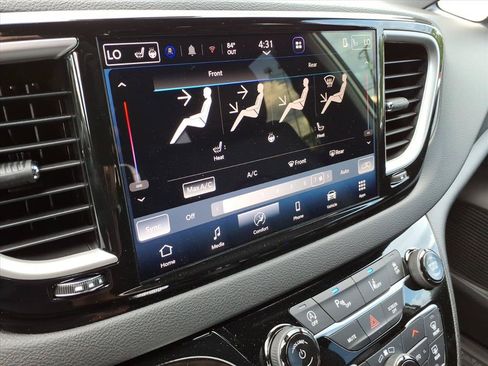 New 2027 Chrysler Pacifica LX FWD image 28