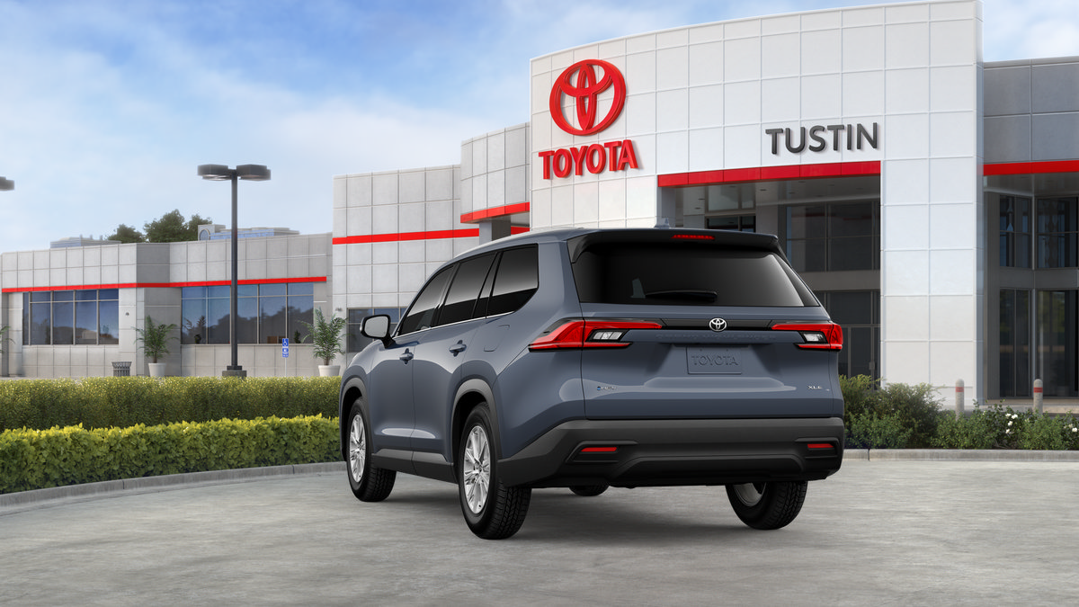 New 2026 Toyota Grand Highlander XLE FWD image 9