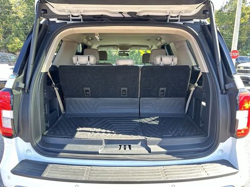 Used 2022 Ford Expedition XLT RWD image 23