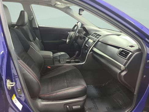 Used 2015 Toyota Camry XSE w/ Advanced Technology Package FWD image 14