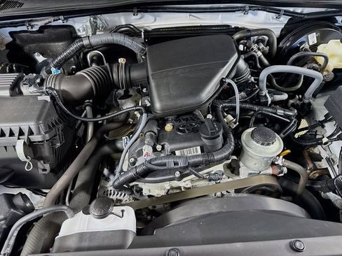 Certified 2021 Toyota Tacoma SR w/ SR Convenience Package AWD/4WD image 31