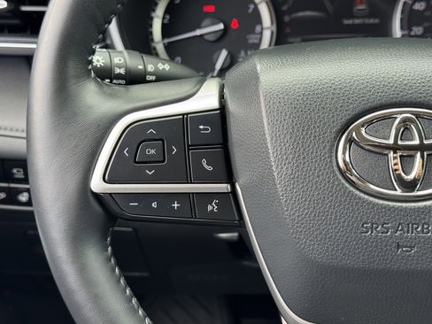 Used 2022 Toyota Highlander Platinum image 35